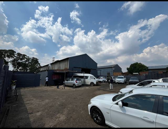 2,400M² WORKSHOP FOR SALE IN STRUBENVALE